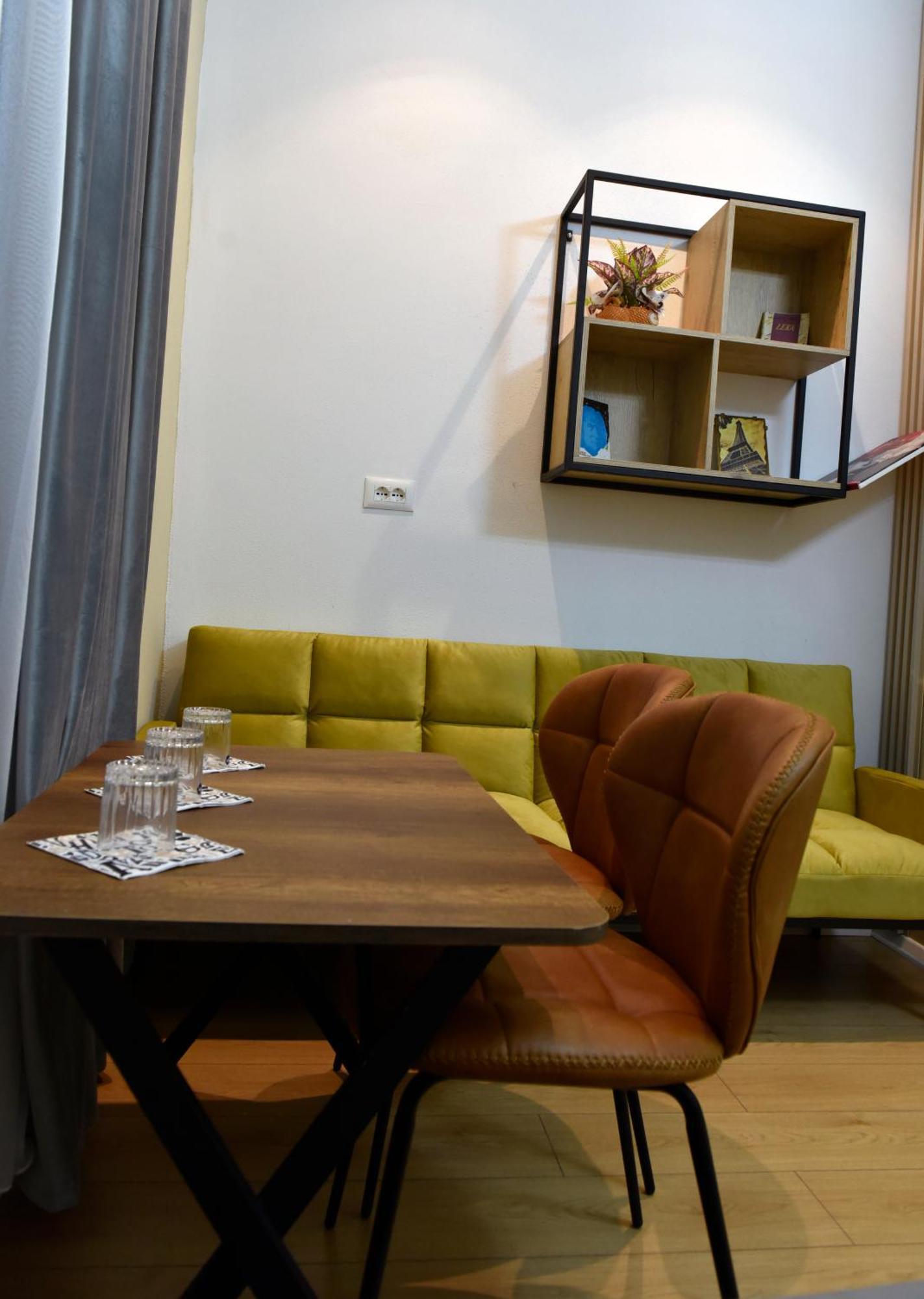 City Center Rooms And Apartments ドゥラス エクステリア 写真