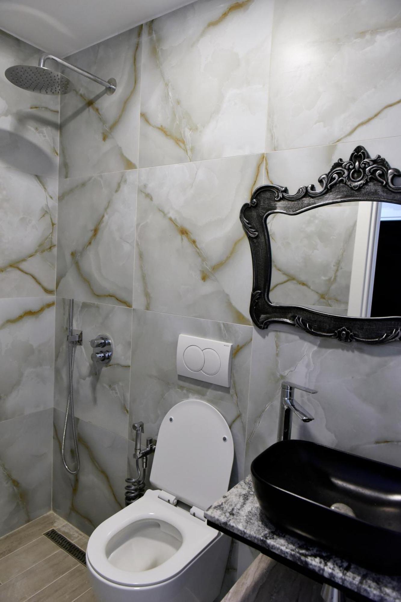 City Center Rooms And Apartments ドゥラス エクステリア 写真